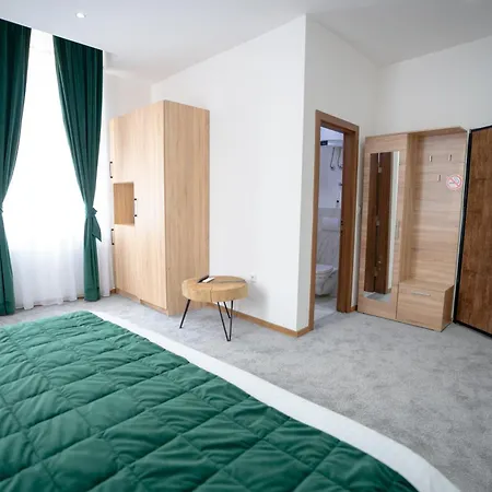 Dms Ferhadija * サラエヴォ