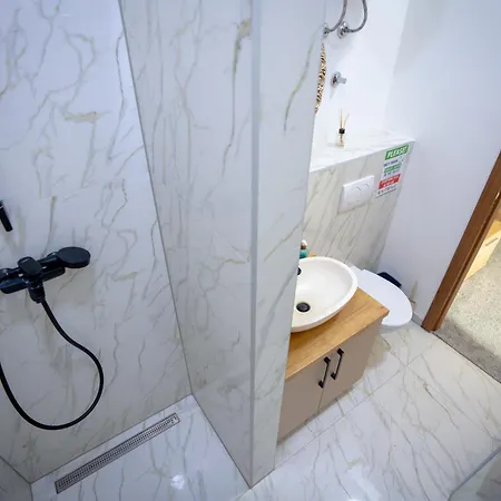 Dms Ferhadija Appartement